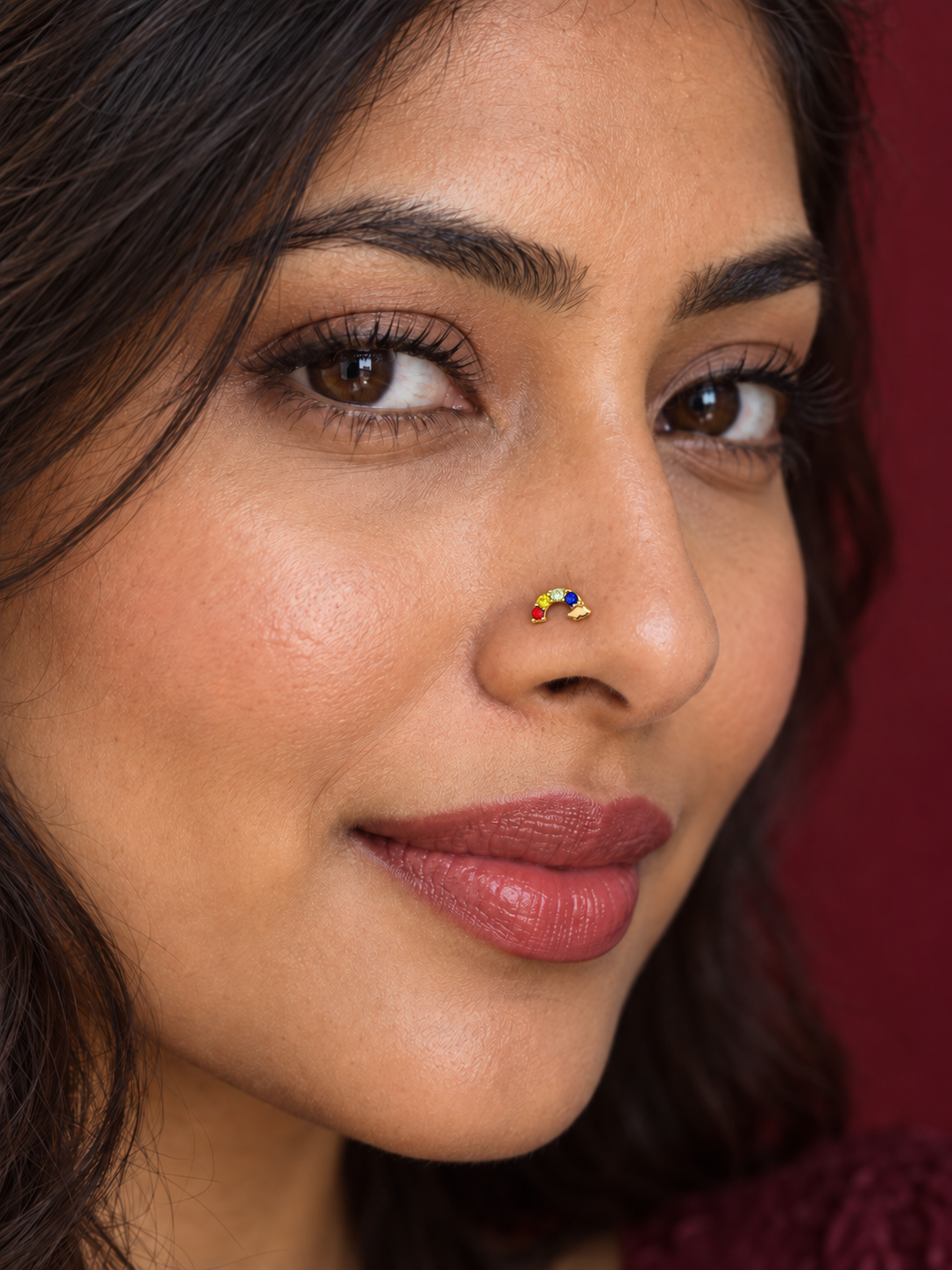 JOAJOA 137L gold rainbow L-shape nose stud wearing image