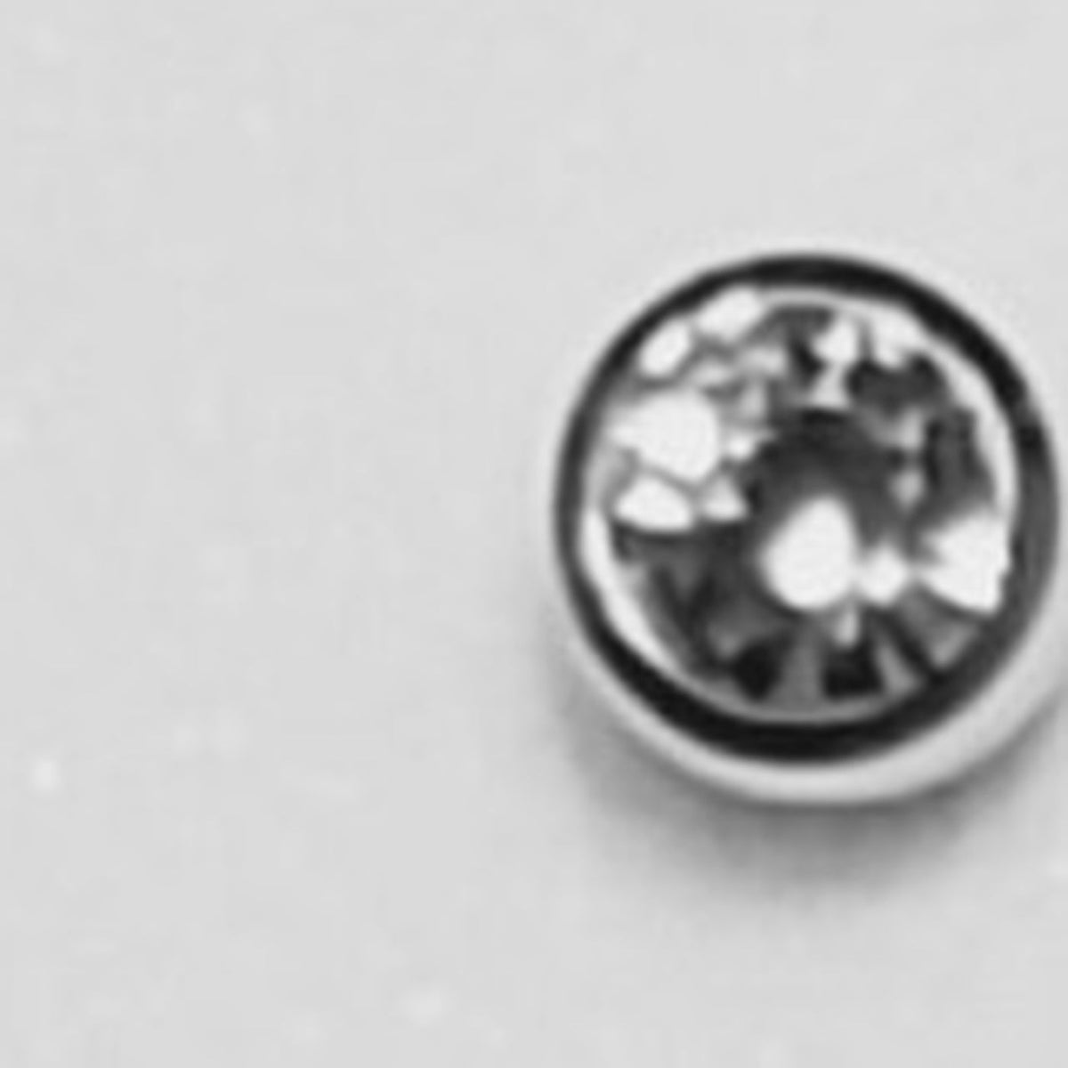 06 large bezel crystal nose stud in silver