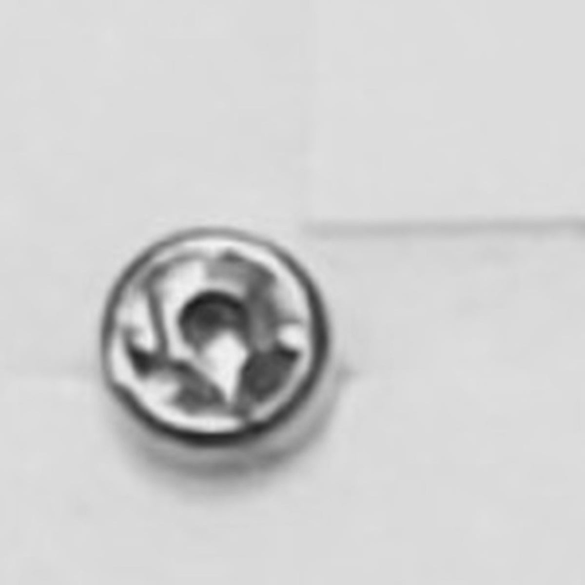 07 small bezel crystal L-shaped nose stud in silver