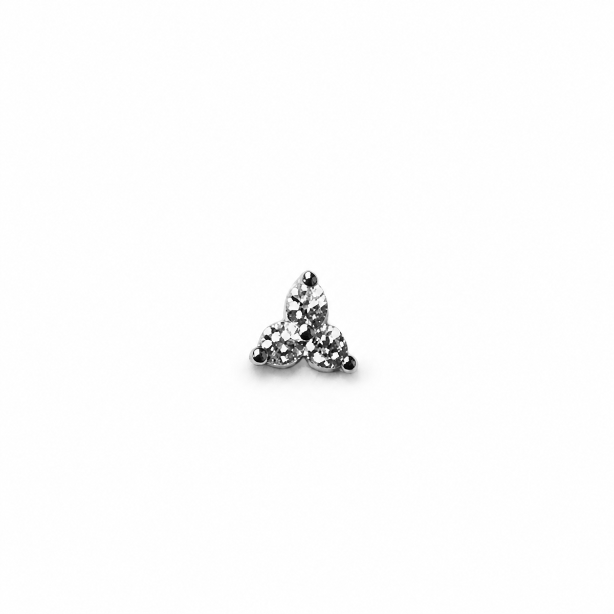 10 clear three-stone L-shaped nose stud in silver